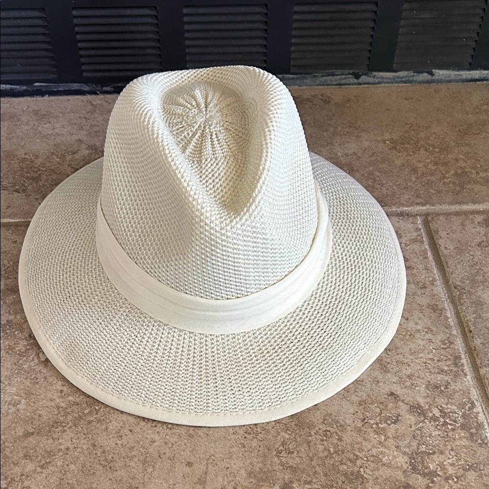 Men's Cream Wide-Brim Summer Straw Hat with Band